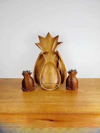 Wood Pineapple Salt & Pepper With 2 Dishes. Monkey Pod Wood Vintage Hawaii Decor. Original Cork Stoppers