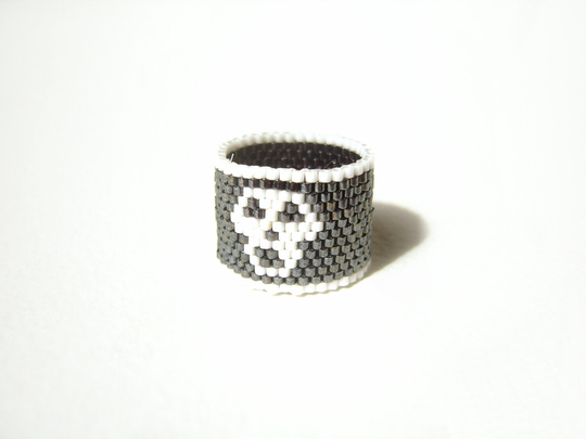 Skull Ring, Beaded Band, Seed Bead Monochrome Jewelry, Jewelry UK
