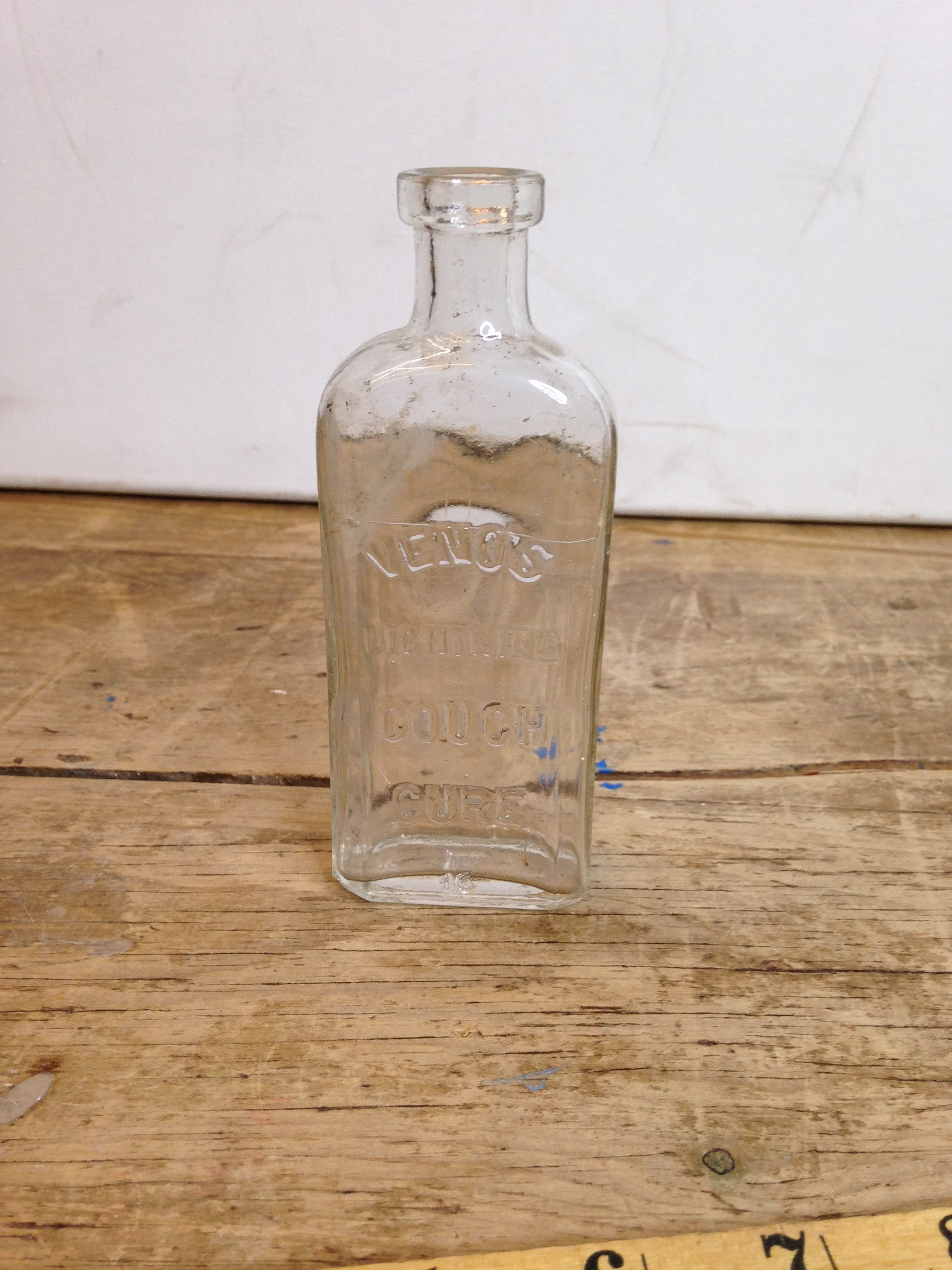 Vintage Veno's Cough Cure Clear Glass Medicine Bottle - No Stopper Good Condition