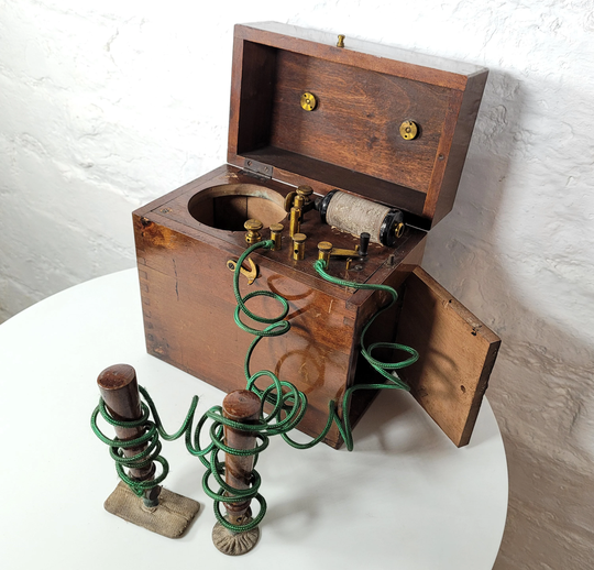 Antique Electrotherapy Machine/Vintage Electric Medical Device Quack Medicine