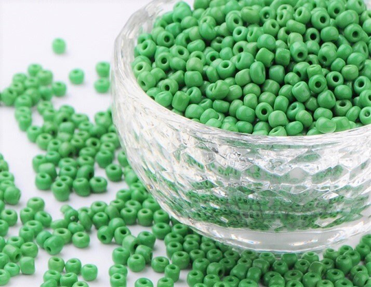 Glass Seed Beads - 3mm Opaque Green 20G Approx 600 Pieces