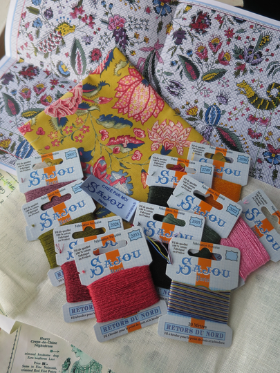 Sajou Museum & Heritage Toile Du Jouy Embroidery Cushion Kit - Coquecigrues