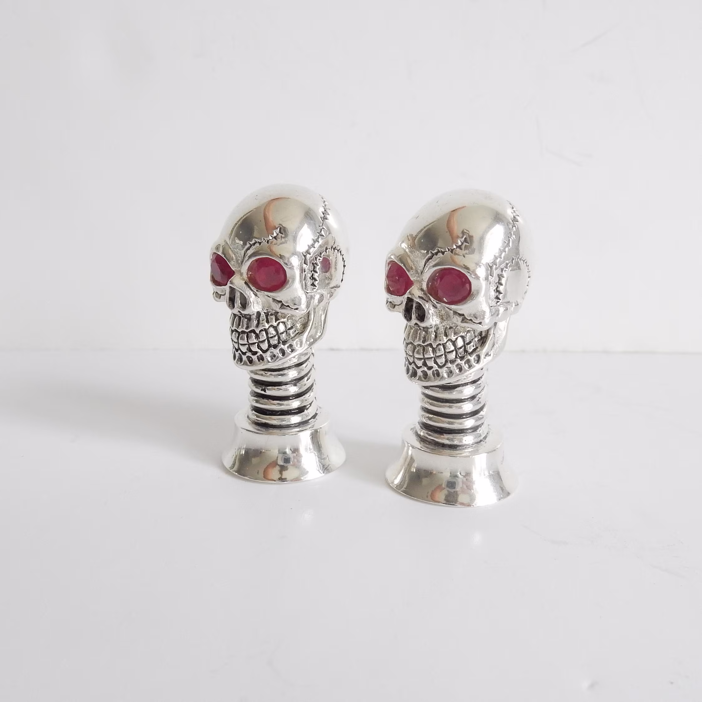 800 Mark Silver Ruby Skull Condiment Set