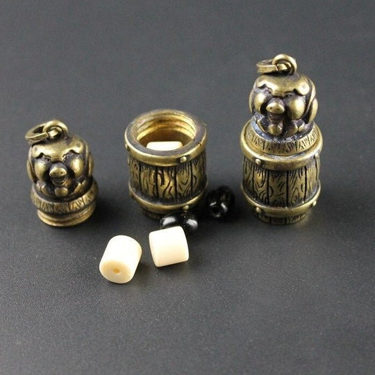 Medicine Bottle Capsule Brass Lovely Pig Cylinder Pendant Keychain Hanging Necklace Jewelry Pill Box Case Container