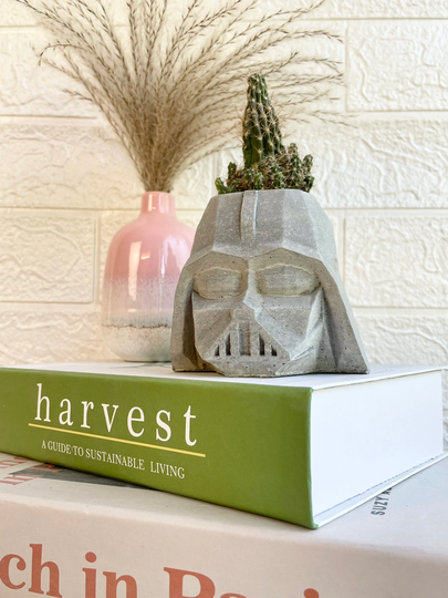 Concrete Darth Vader Planter, Pen Pot, Cactus Pot, Housewarming Gift, Indoor Planter, Office Gift, Flower Pot, Gift For Him, Gift Dad