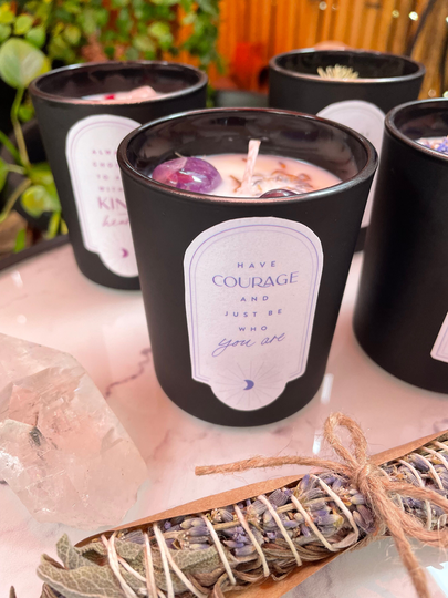 Lavender + Amethyst | Essential Oil Crystal Herbs A Calming & Stress Relif Candle