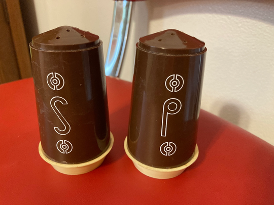 Vintage Brown Plastic Salt & Pepper Shaker Set, 70S Shakers, Vintage Set