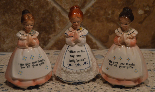 Enesco Kitchen Prayer Salt & Pepper Shakers With An Extra Shaker~About 3 1/4