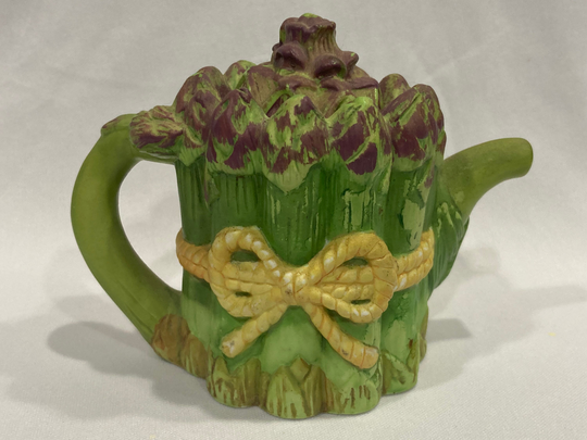 Avon Season's Harvest Minature Tepot Figurine, Asparagus Teapot Trinket Box, Box
