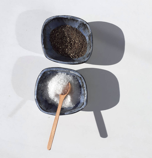 Talvi Salt And Pepper Pinch Pot Set
