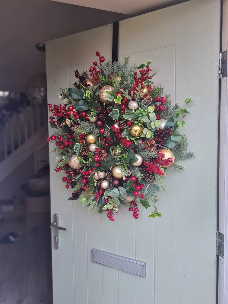 Red Berry Seasonal Christmas Door Wreath