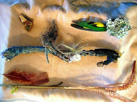 Pagan Horse Medicine Totem Animal...talking Stick...altar Totem...fluorite..tiger Eye..protective..grounding..stability