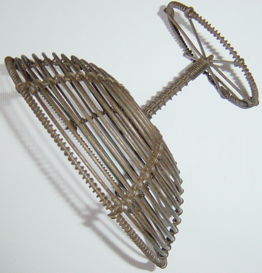 Vintage French Rustic Wire Primitive Basket Decor Dish Herb Drying & Hanging Bowl
