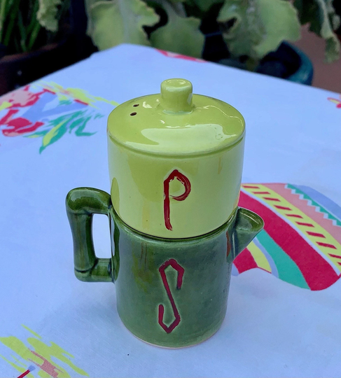 Vintage Coffee Pot Salt & Pepper Shakers/Percolator Set/Kitch