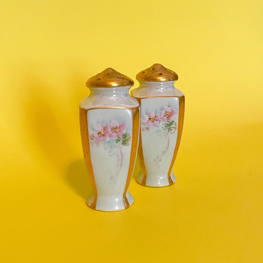 White Floral & Gold Leaf Salt & Pepper Shakers - Vintage