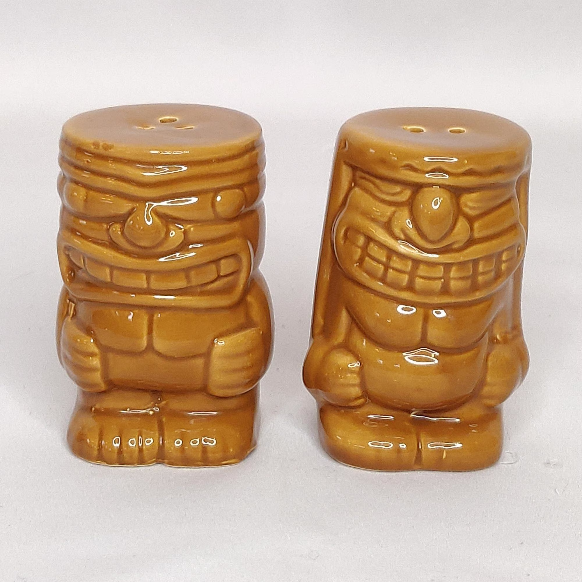 Vintage Tiki Salt Pepper Shakers Brown Ceramic 3" X 1 3/4