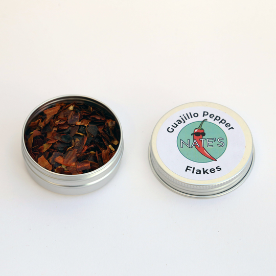 Guajillo Pepper Flakes - 10G in A Cute Tin