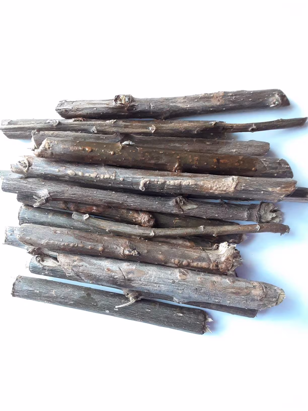 African Bitter Leaves Chew Sticks. 100G