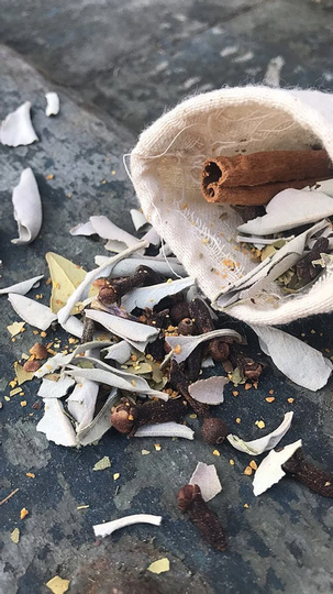 Prosperity Sachet For Spells, Beginner Witchcraft Or Wiccan Starter Kits, Supplies, Abundance & Ritual Tools