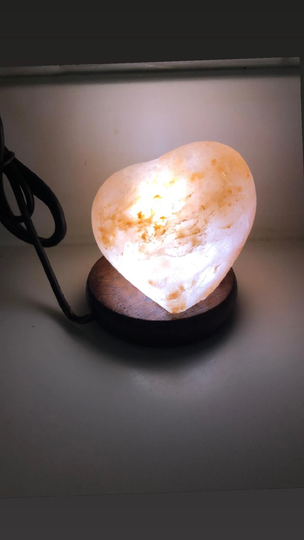 Himalayan Usb Port Pink Salt Rock Lamp
