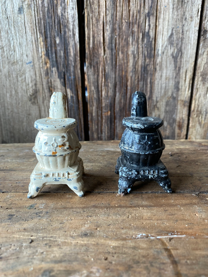 Vintage Cast Iron Pot Belly Stove Salt & Pepper Shakers