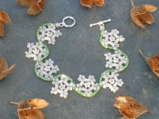Cow Parsley Bracelet, Czech Seed Bead in Frosted White, Champagne Yellow & Colour Lined Green Seed Beads, UK Seller