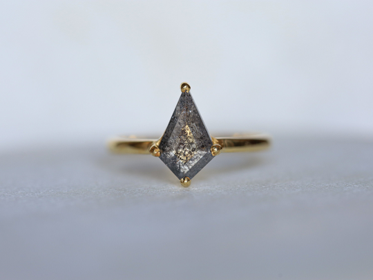 Kite Diamond Ring, Salt & Pepper Ting, Gray Grey Rose Cut Diamond, Shape, 0.87 Carat