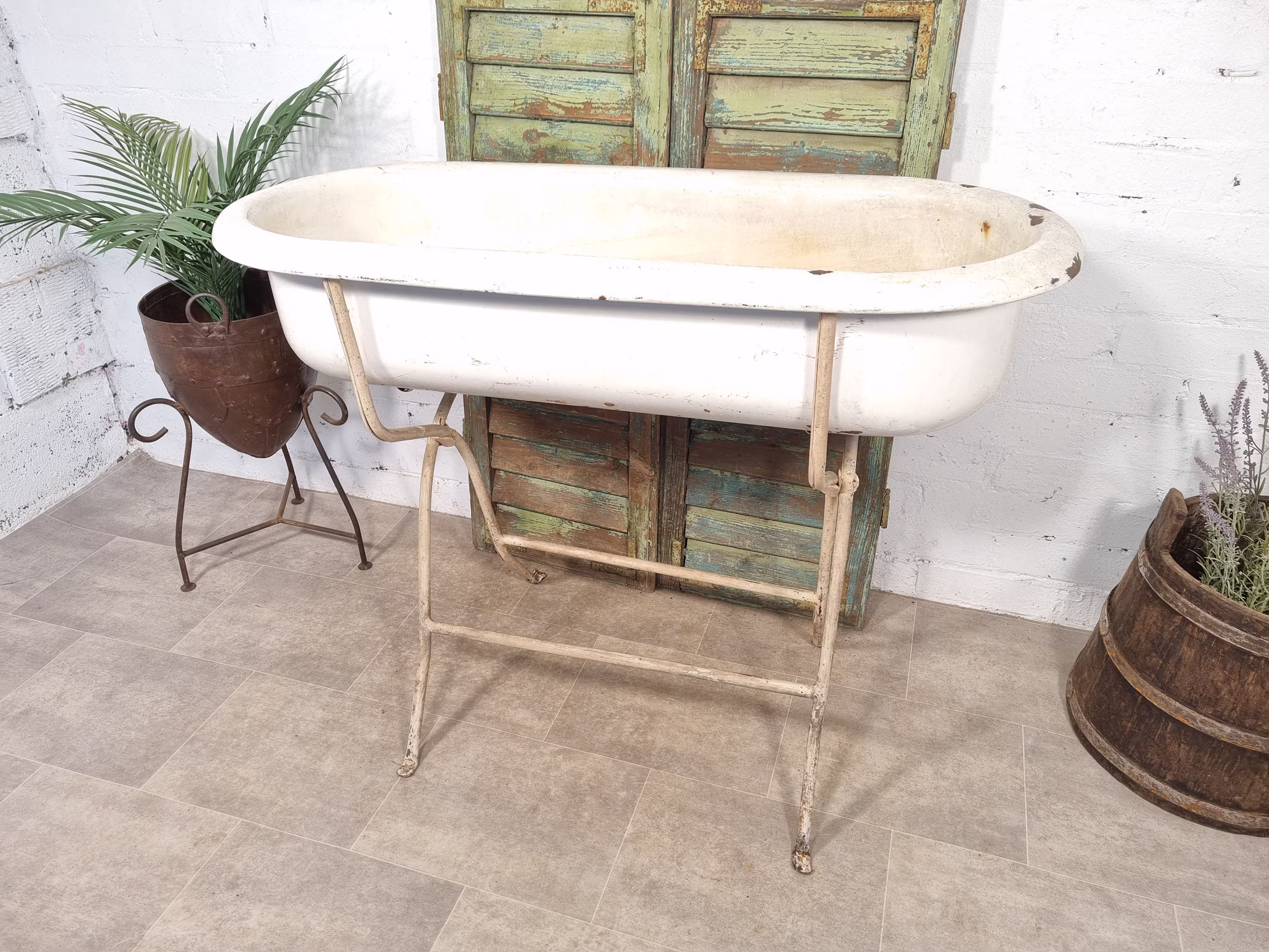 Vintage European Enamel Baby Bath Stand Garden Planter Drinks Cooler Ice Bucket