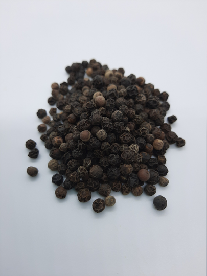 Organic Black Peppercorns | Piper Nigrum