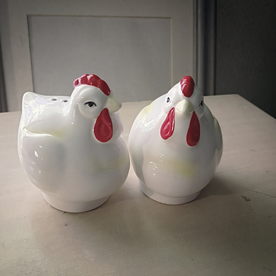 Vintage Salt & Pepper Shakers Chickens