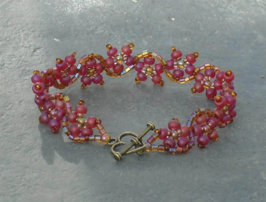 Red Quince Blossom Bracelet, Seed Bead in Frosted Ruby, Gold Lustered & Cut Topaz Czech Seed Beads, UK Seller