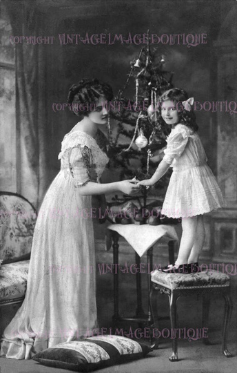 Antique Victorian Photo Of A Mother & Her Daughter Decorating Their Tree Christmas Season Winter Solstice Holiday 5x7 Greeting Card