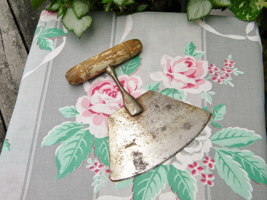 Antique Herbs & Vegetable Steel Blade Wooden Handle Chopper - Rustic Farmhouse Kitchen Decor Gadget