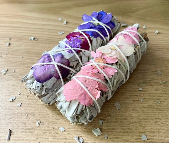 White Sage Smudge Stick, Choose Pink Or Purple Dried Flowers, 10cm Cleansing Smudge, New Home Blessing Bundle Gift Set