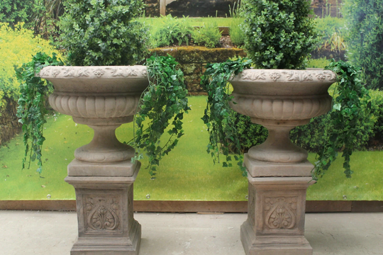 Pair Of Victorian Urns On Sherwood Plinths Antique