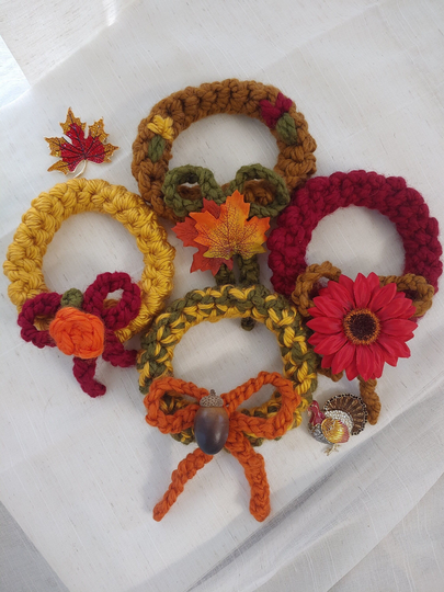 Fall Autumn Wreath, Crocheted Mini Wall Decor, Pumpkin Flower Acorn Leaf, Handmade, Holidays, Seasonal, Foth, Yarn Art, Green Brown Red Gold