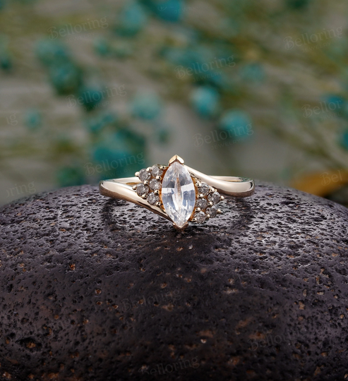 Marquise Cut White Sapphire Engagement Ring Antique Salt & Pepper Diamond Vintage Yellow Gold Cluster Rings Anniversary