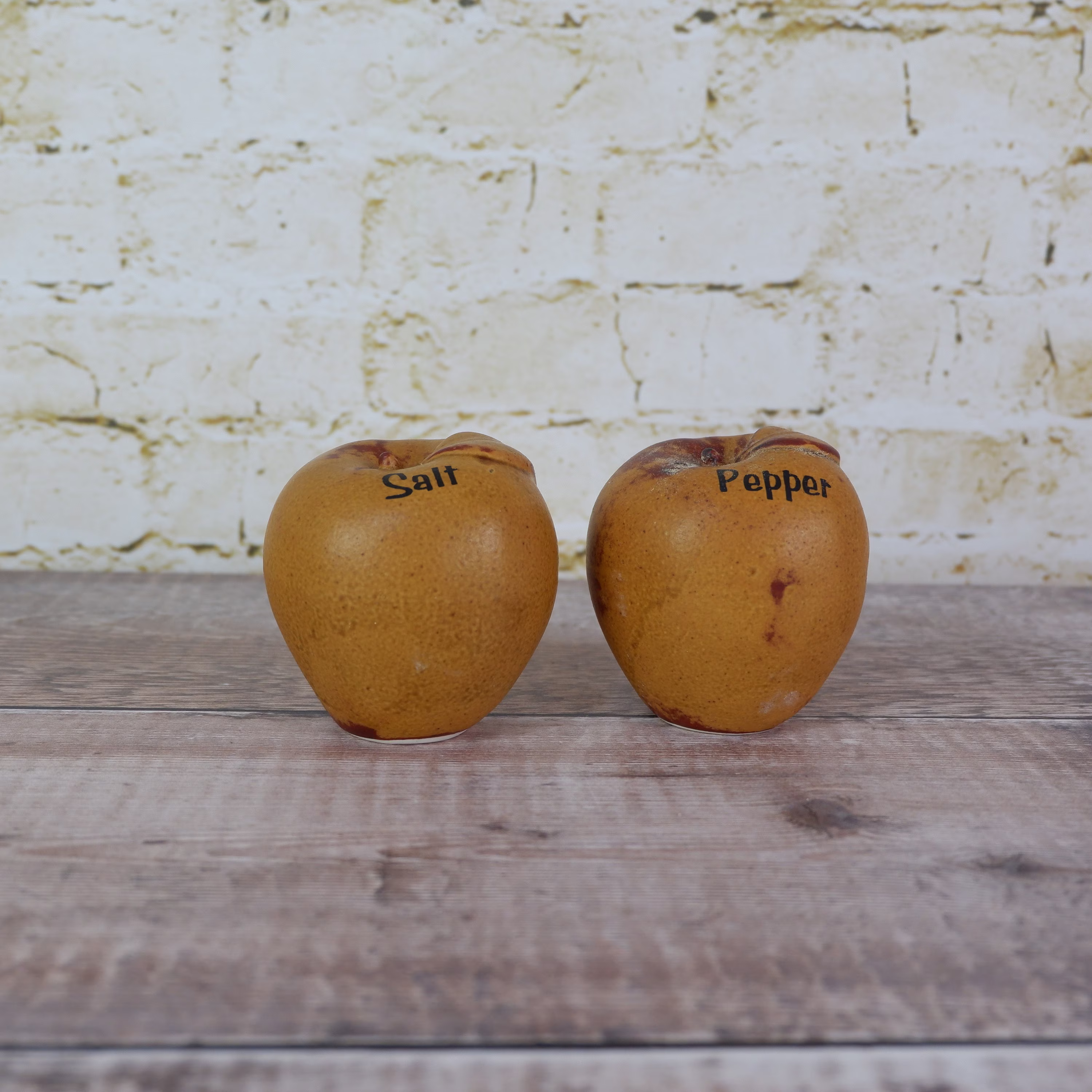 Vintage Apple Salt & Pepper Pots