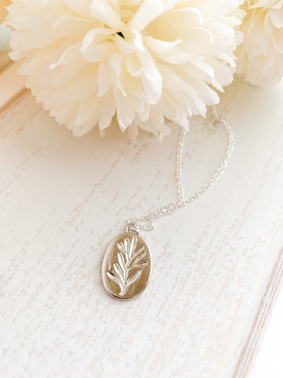 Coin Floral Necklace , Silver Herb Necklace Boho Garden Necklace, Minimalist Best Friend Jewelry, Willa