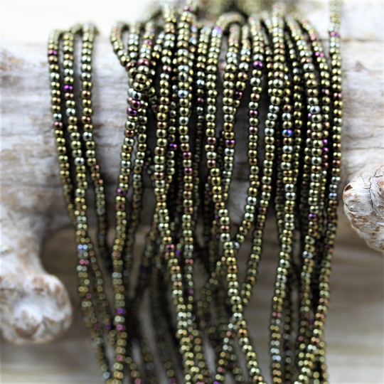 11/0 Brown Iris Czech Seed Beads - 12/20