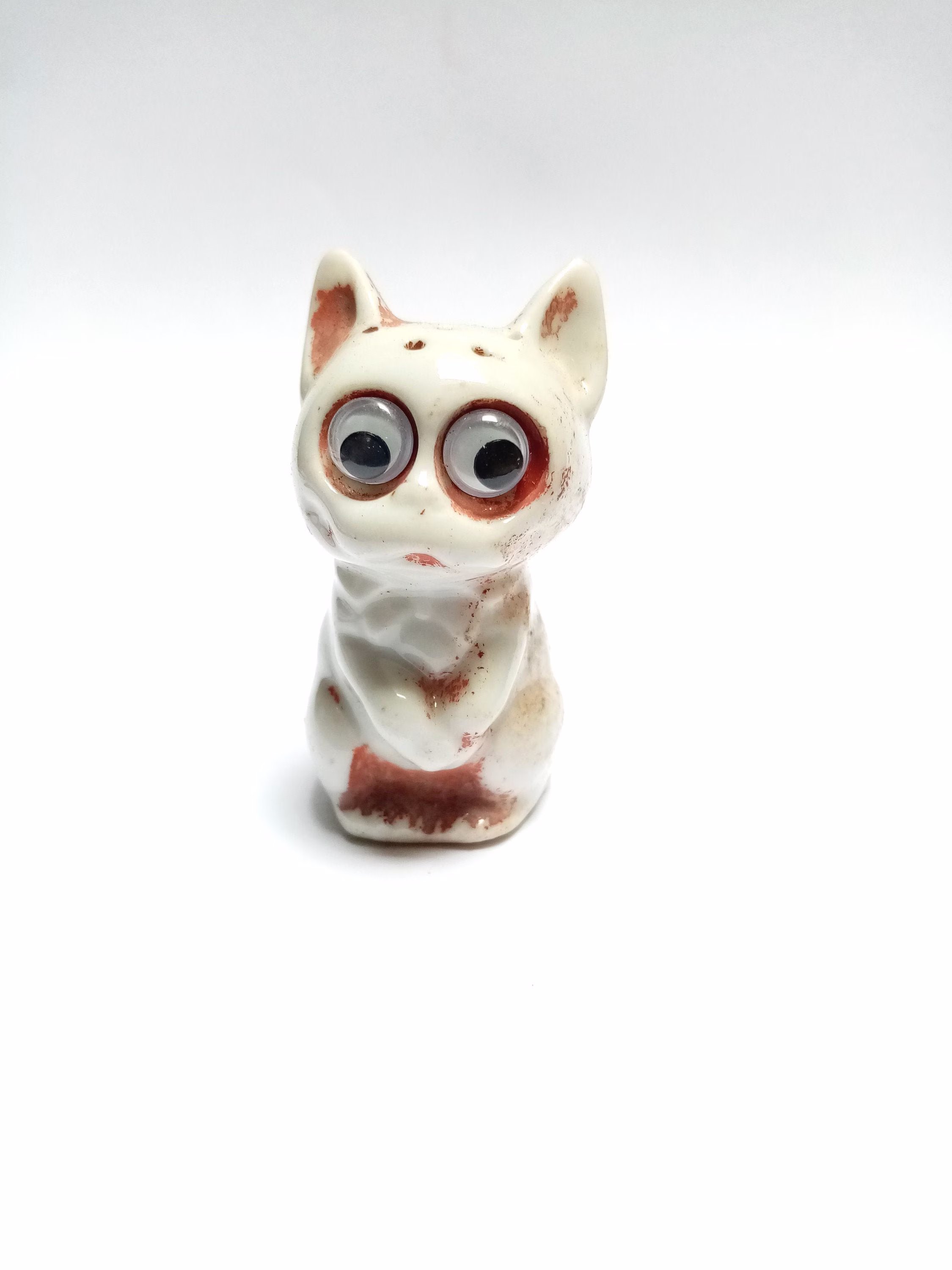 Funny Cat Pepper Or Salt Shaker, Novelty Hertwig, Porcelain, German Porcelain Salt Antique Porcelain, Goggly Eyes 2.1