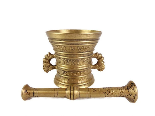 Engraved Brass Mortar & Pestle, Antique With Double Handles, 1771 Amor Vincit Spec Mea in Deo Omnia