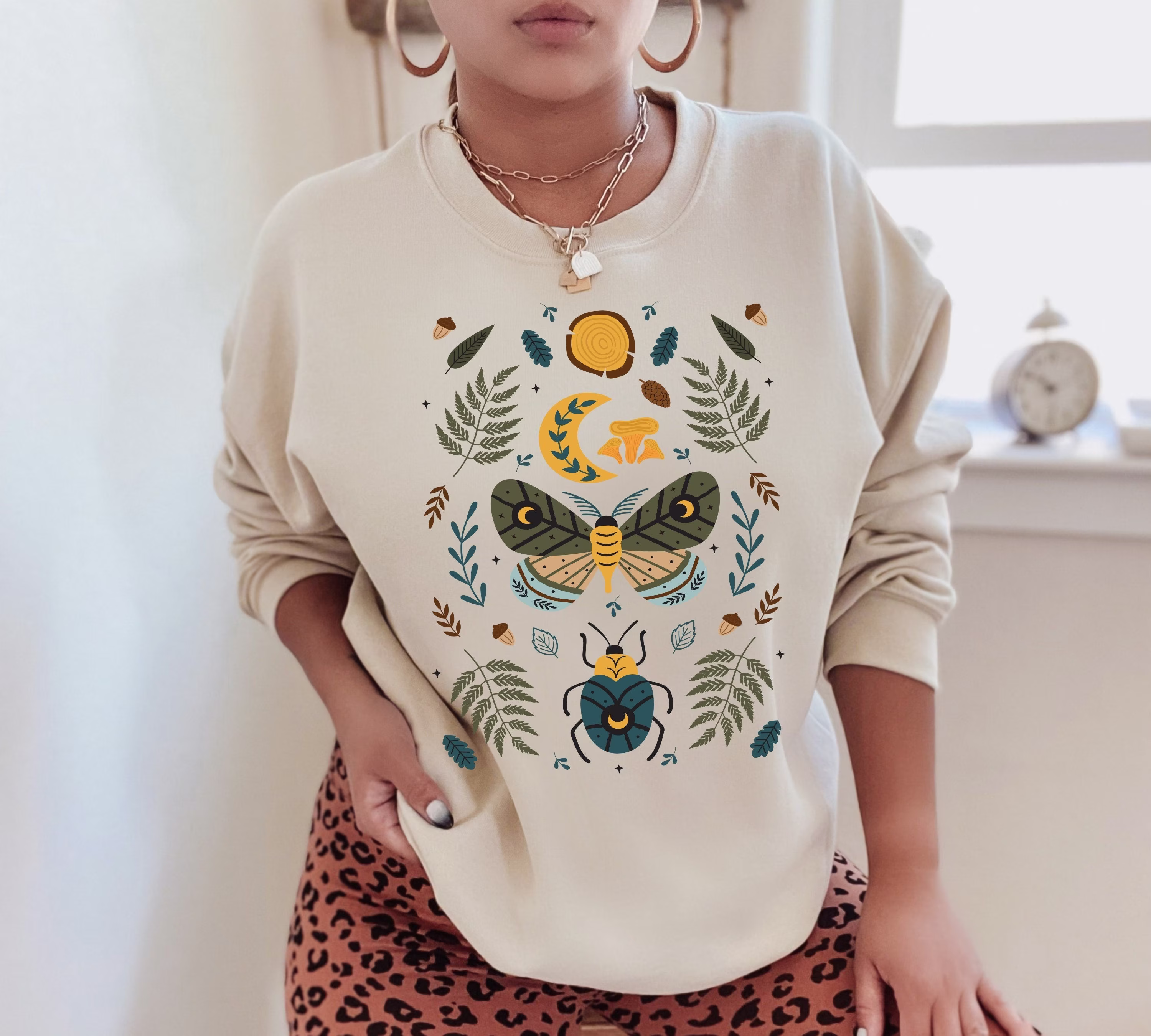 Cottagecore Clothing Luna Moth Art Trendy Oversized Sweatshirt Aesthetic Crewneck Cottage Core Botanical Shirt Garden Plant Witch Fern
