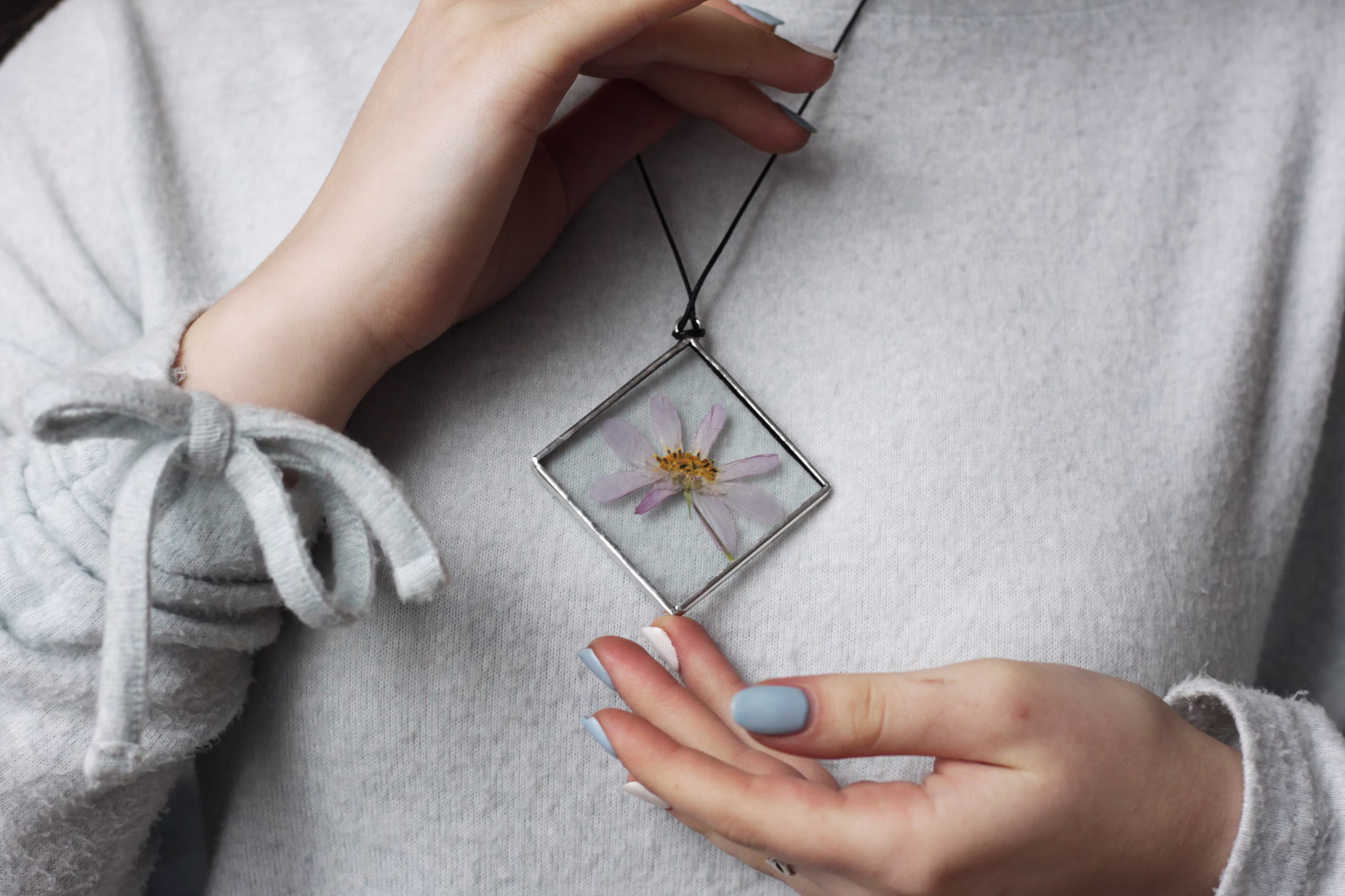 stained Glass Herbarium Hangings. Botanical Jewelry Or Geometric Christmas Home Decor With Pressed Plants, Wildflowers & Leaves