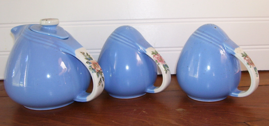 Hall Rose Parade Teapot With Large Shakers - Salt & Pepper 3 Cup Tea Pot