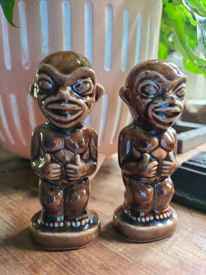 Exotic Dining Circa 1970's Kon Tiki Polynesian God Salt & Pepper Shaker Set With Cute Tushies