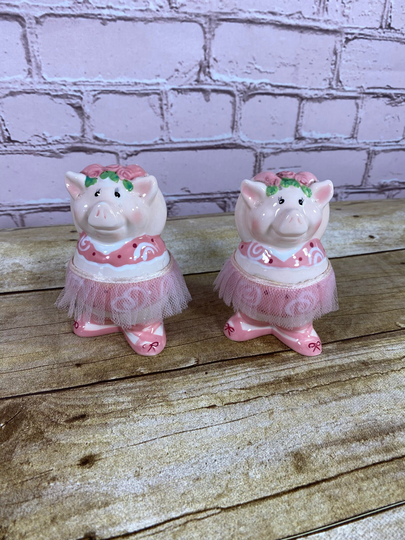 Pink Pigs Salt & Pepper Shakers