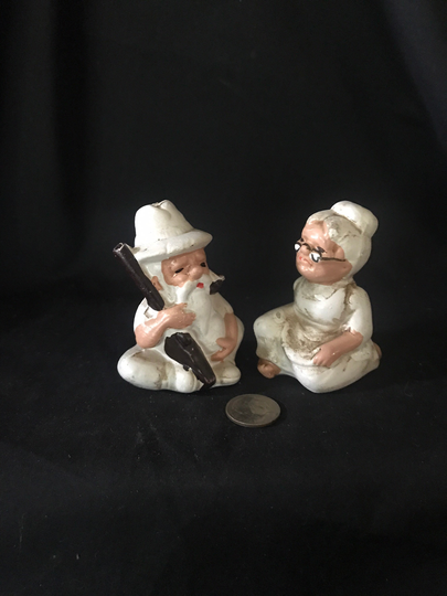 Vintage Ceramic Ma & Pa Salt & Pepper Shakers Comical