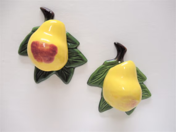 Pair Of Vintage Ceramic Pear Wall Pockets, Yellow & Green Hanging Planters, Treasure Craft California Pottery Flower Plant Vases 7