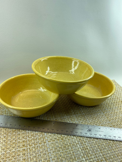 Taylor Smith & T.s.t. Yellow Speckled Pottery Bowls Made in Usa Set Of 3